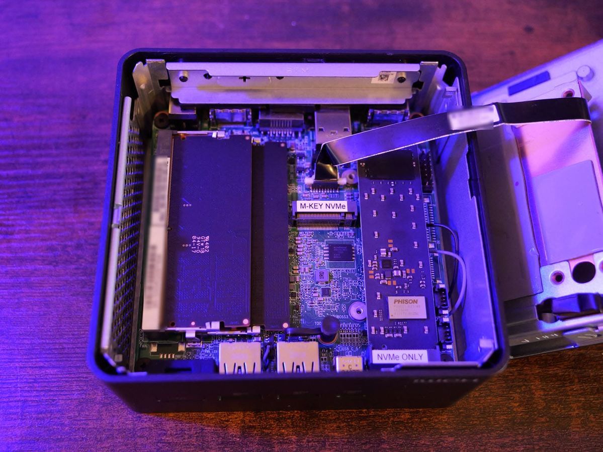 RNUC14RVHU700002I